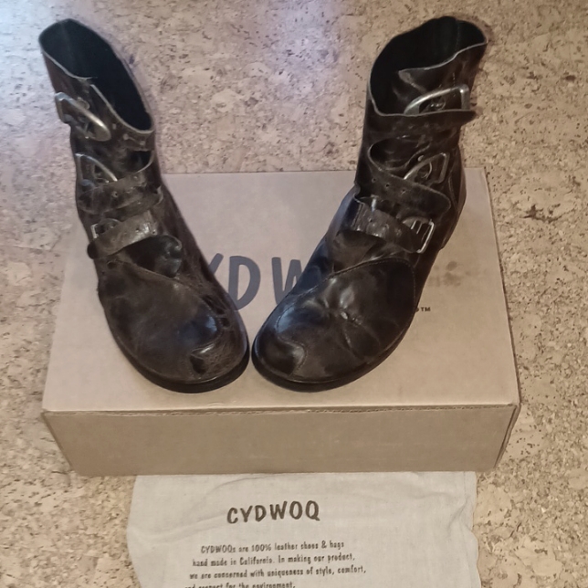 Cydwoq Handmade Three Buckle Distressed Black Boots Size 6 (36.5), Nib With Bag